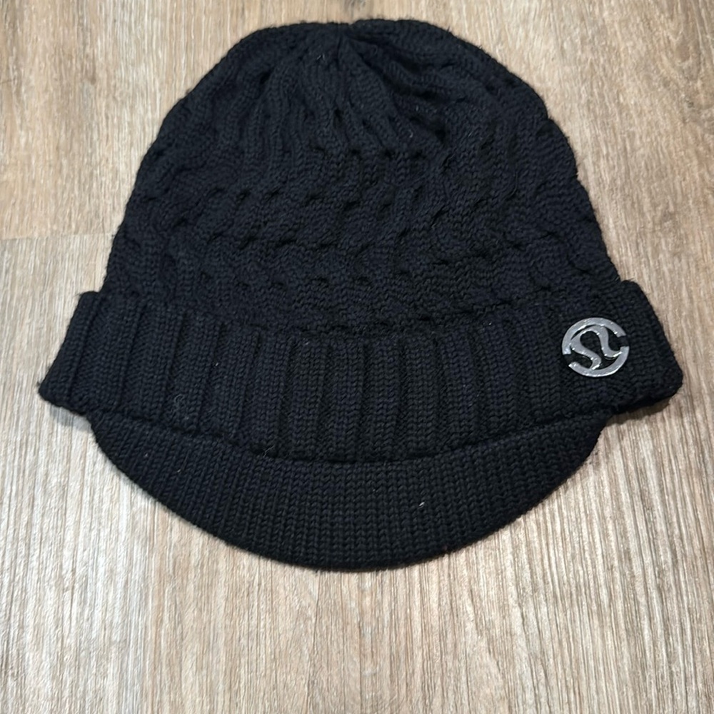 Lululemon 100% Merino Wool Brim Beanie